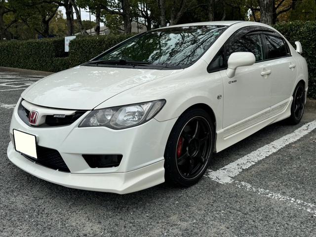 とにかく走りたい方にお勧めの社外品多数取付されております。