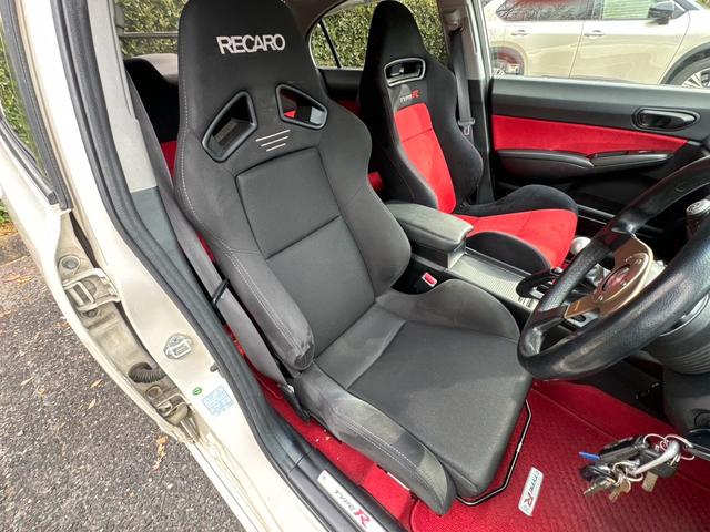 レカロシートもこのまま車検対応となります。