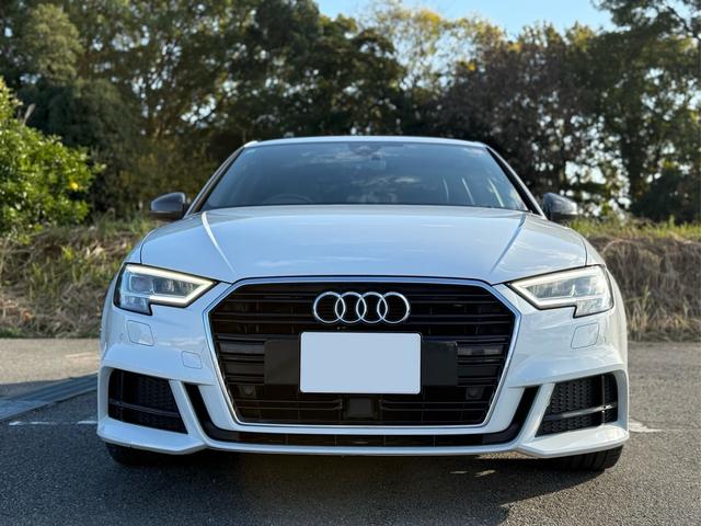 A3 スポーツバック1.4TFSIスポーツSラインパッケジ ナビ Bluetooth バックモニター ETC スマートキー2本 プッシュスタート アイドリングストップ オートエアコン オートライト オートマチックハイビーム HID ドライブレコーダー ABS(3枚目)