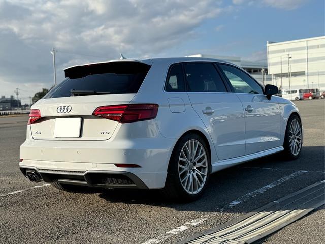 A3 スポーツバック1.4TFSIスポーツSラインパッケジ ナビ Bluetooth バックモニター ETC スマートキー2本 プッシュスタート アイドリングストップ オートエアコン オートライト オートマチックハイビーム HID ドライブレコーダー ABS(9枚目)