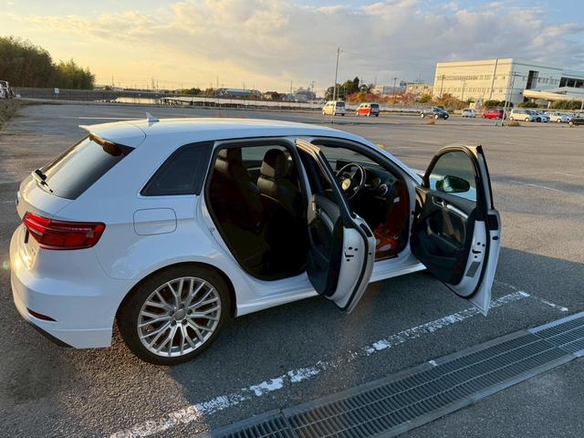 A3 スポーツバック1.4TFSIスポーツSラインパッケジ ナビ Bluetooth バックモニター ETC スマートキー2本 プッシュスタート アイドリングストップ オートエアコン オートライト オートマチックハイビーム HID ドライブレコーダー ABS(41枚目)