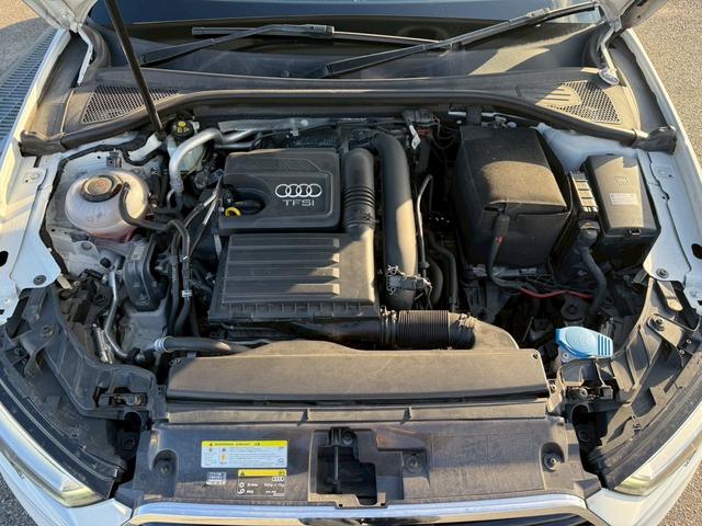 A3 スポーツバック1.4TFSIスポーツSラインパッケジ ナビ Bluetooth バックモニター ETC スマートキー2本 プッシュスタート アイドリングストップ オートエアコン オートライト オートマチックハイビーム HID ドライブレコーダー ABS(47枚目)