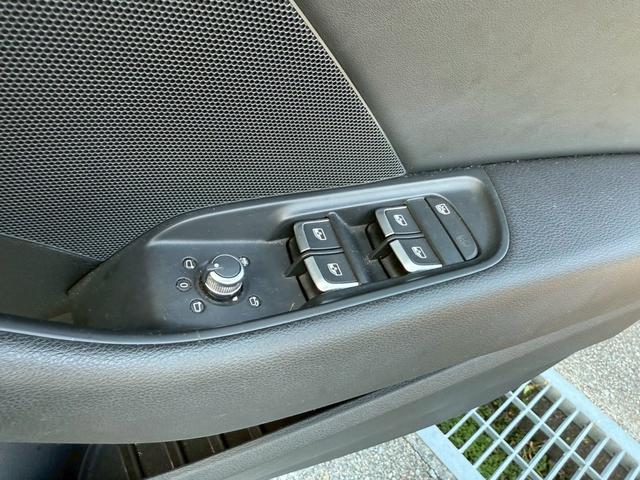 A3 スポーツバック1.4TFSIスポーツSラインパッケジ ナビ Bluetooth バックモニター ETC スマートキー2本 プッシュスタート アイドリングストップ オートエアコン オートライト オートマチックハイビーム HID ドライブレコーダー ABS(75枚目)