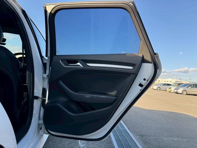 A3 スポーツバック1.4TFSIスポーツSラインパッケジ ナビ Bluetooth バックモニター ETC スマートキー2本 プッシュスタート アイドリングストップ オートエアコン オートライト オートマチックハイビーム HID ドライブレコーダー ABS(77枚目)