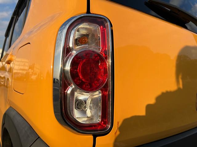 ハスラー G ユーザー様買取車 5MT 車検2年付き シートヒーター ETC アイドリングストップ キーレスエントリー 頸部衝撃緩和ヘッドレスト フルフラット 盗難防止システム 衝突安全ボディ ドアバイザー AAC(42枚目)