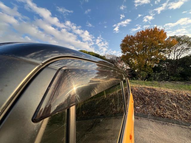 ハスラー G ユーザー様買取車 5MT 車検2年付き シートヒーター ETC アイドリングストップ キーレスエントリー 頸部衝撃緩和ヘッドレスト フルフラット 盗難防止システム 衝突安全ボディ ドアバイザー AAC(56枚目)