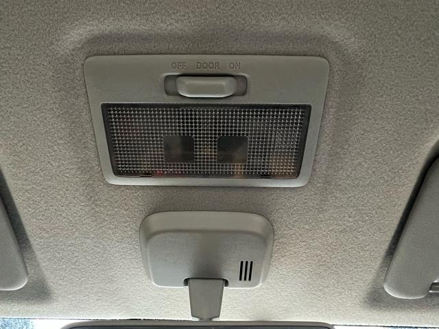 ハスラー G ユーザー様買取車 5MT 車検2年付き シートヒーター ETC アイドリングストップ キーレスエントリー 頸部衝撃緩和ヘッドレスト フルフラット 盗難防止システム 衝突安全ボディ ドアバイザー AAC(80枚目)