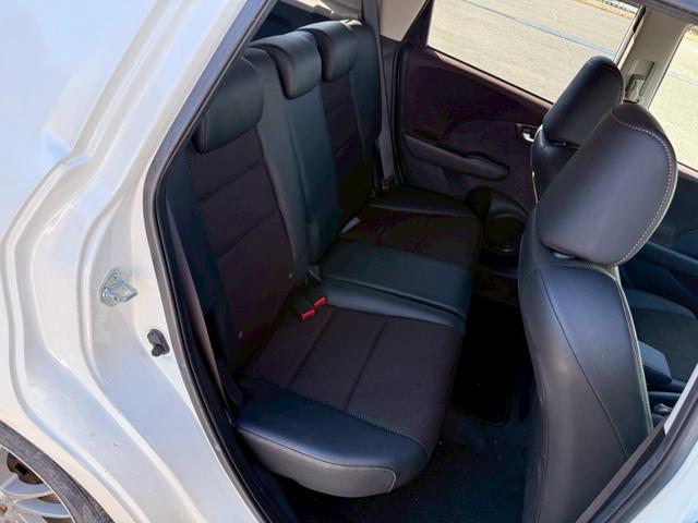 フィットシャトルハイブリッド ハイブリッド・スマートセレクション ユーザー様買取車 ナビ VSA ABS+TCS+横すべり抑制 HID アイドリングストップ 衝突安全ボディ 盗難防止システム スマートキー ECONモード オートクルーズコントロール オートエアコン(38枚目)