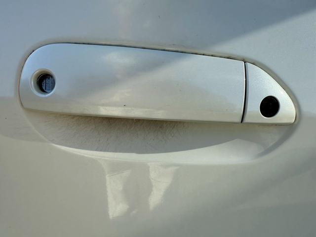 フィットシャトルハイブリッド ハイブリッド・スマートセレクション ユーザー様買取車 ナビ VSA ABS+TCS+横すべり抑制 HID アイドリングストップ 衝突安全ボディ 盗難防止システム スマートキー ECONモード オートクルーズコントロール オートエアコン(57枚目)