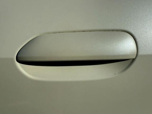 フィットシャトルハイブリッド ハイブリッド・スマートセレクション ユーザー様買取車 ナビ VSA ABS+TCS+横すべり抑制 HID アイドリングストップ 衝突安全ボディ 盗難防止システム スマートキー ECONモード オートクルーズコントロール オートエアコン(60枚目)