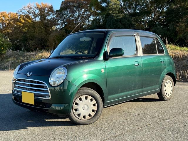 ミラジーノ Ｌ　ユーザー様買取車　キーレスエントリー　盗難防止システム　衝突安全ボディ　エアコン　パワーステアリング　運転席助手席エアバック　パワーウインドウ　ＥＴＣ　ＣＤ　ＡＭ　ＦＭ　ドアバイザー　４ＡＴ（5枚目）