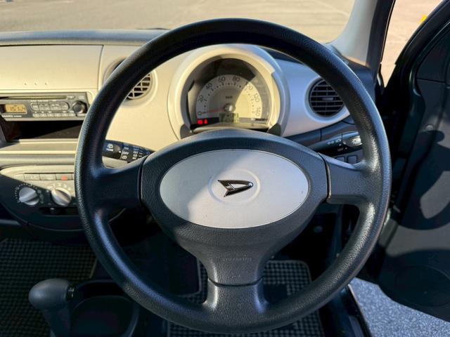 ミラジーノ Ｌ　ユーザー様買取車　キーレスエントリー　盗難防止システム　衝突安全ボディ　エアコン　パワーステアリング　運転席助手席エアバック　パワーウインドウ　ＥＴＣ　ＣＤ　ＡＭ　ＦＭ　ドアバイザー　４ＡＴ（15枚目）