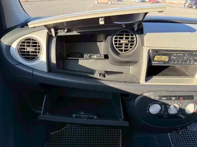 ミラジーノ Ｌ　ユーザー様買取車　キーレスエントリー　盗難防止システム　衝突安全ボディ　エアコン　パワーステアリング　運転席助手席エアバック　パワーウインドウ　ＥＴＣ　ＣＤ　ＡＭ　ＦＭ　ドアバイザー　４ＡＴ（23枚目）