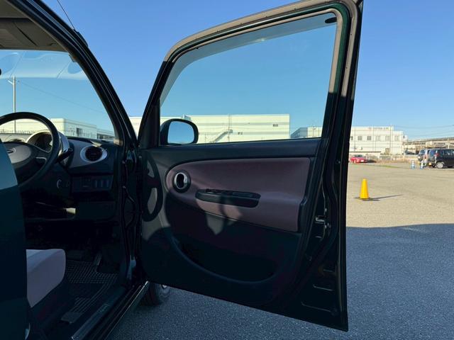 ミラジーノ Ｌ　ユーザー様買取車　キーレスエントリー　盗難防止システム　衝突安全ボディ　エアコン　パワーステアリング　運転席助手席エアバック　パワーウインドウ　ＥＴＣ　ＣＤ　ＡＭ　ＦＭ　ドアバイザー　４ＡＴ（70枚目）