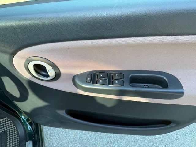 ミラジーノ Ｌ　ユーザー様買取車　キーレスエントリー　盗難防止システム　衝突安全ボディ　エアコン　パワーステアリング　運転席助手席エアバック　パワーウインドウ　ＥＴＣ　ＣＤ　ＡＭ　ＦＭ　ドアバイザー　４ＡＴ（72枚目）