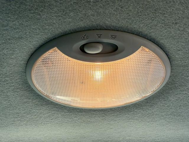 ミラジーノ Ｌ　ユーザー様買取車　キーレスエントリー　盗難防止システム　衝突安全ボディ　エアコン　パワーステアリング　運転席助手席エアバック　パワーウインドウ　ＥＴＣ　ＣＤ　ＡＭ　ＦＭ　ドアバイザー　４ＡＴ（79枚目）