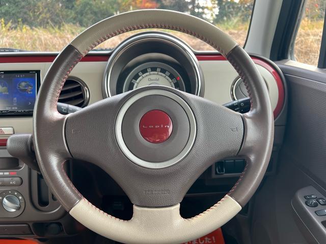 アルトラパンショコラ Ｇ　ユーザー様買取車　Ｂｌｕｅｔｏｏｔｈオーディオ　ＴＶ　ナビ　スマートキー　プッシュスタート　エアコン　アイドリングストップ　ドアバイザー　ＥＴＣ　ＨＩＤ　衝突安全ボディ　盗難防止システム　エアバック（15枚目）