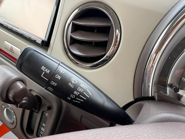 アルトラパンショコラ Ｇ　ユーザー様買取車　Ｂｌｕｅｔｏｏｔｈオーディオ　ＴＶ　ナビ　スマートキー　プッシュスタート　エアコン　アイドリングストップ　ドアバイザー　ＥＴＣ　ＨＩＤ　衝突安全ボディ　盗難防止システム　エアバック（22枚目）