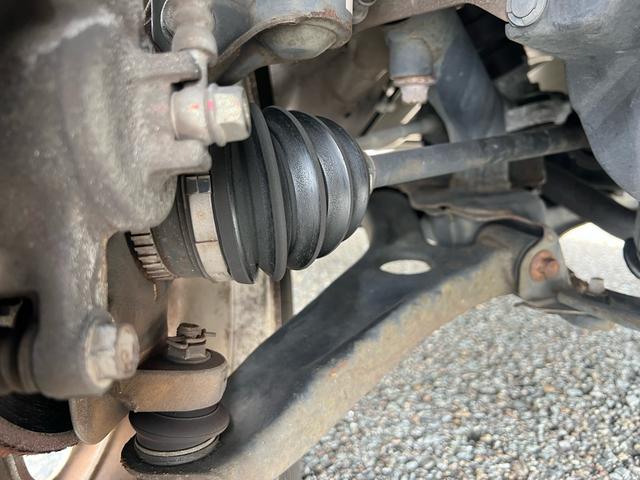 アルトラパンショコラ Ｇ　ユーザー様買取車　Ｂｌｕｅｔｏｏｔｈオーディオ　ＴＶ　ナビ　スマートキー　プッシュスタート　エアコン　アイドリングストップ　ドアバイザー　ＥＴＣ　ＨＩＤ　衝突安全ボディ　盗難防止システム　エアバック（55枚目）