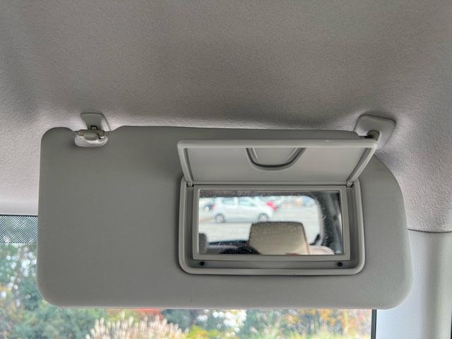 アルトラパンショコラ Ｇ　ユーザー様買取車　Ｂｌｕｅｔｏｏｔｈオーディオ　ＴＶ　ナビ　スマートキー　プッシュスタート　エアコン　アイドリングストップ　ドアバイザー　ＥＴＣ　ＨＩＤ　衝突安全ボディ　盗難防止システム　エアバック（71枚目）