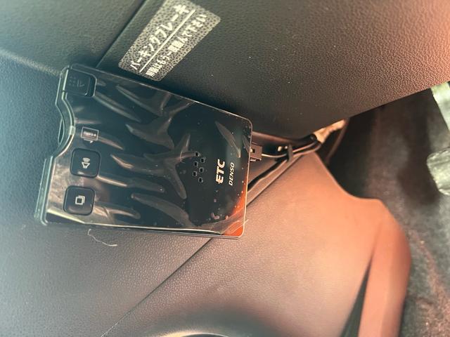 ミラココア ココアプラスX ユーザー様買取車 ナビ TV スマートキー オートエアコン アイドリングストップ フォグランプ FM AM 衝突安全ボディ 盗難防止システム パワーウインドウ パワーステアリング ドアバイザー(24枚目)