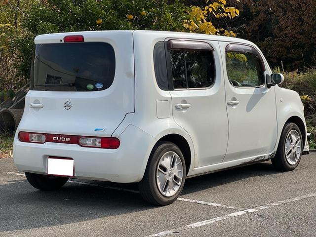 キューブ １５Ｘ　Ｖセレクション　ユーザー様買取車　ナビ　ＴＶ　Ｂｌｕｅｔｏｏｔｈ　スマートキー２本　プッシュスタート　オートエアコン　ＥＴＣ　衝突安全ボディ　車検２年付き　盗難防止システム　運転席助手席エアバック　　パワーウインドウ（10枚目）