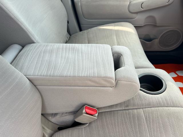 キューブ １５Ｘ　Ｖセレクション　ユーザー様買取車　ナビ　ＴＶ　Ｂｌｕｅｔｏｏｔｈ　スマートキー２本　プッシュスタート　オートエアコン　ＥＴＣ　衝突安全ボディ　車検２年付き　盗難防止システム　運転席助手席エアバック　　パワーウインドウ（29枚目）