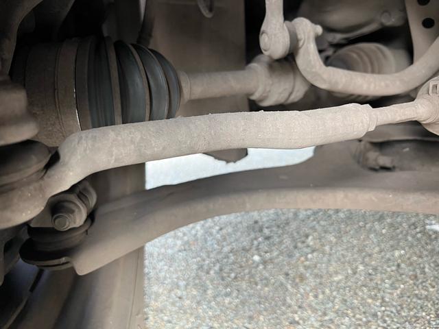 キューブ １５Ｘ　Ｖセレクション　ユーザー様買取車　ナビ　ＴＶ　Ｂｌｕｅｔｏｏｔｈ　スマートキー２本　プッシュスタート　オートエアコン　ＥＴＣ　衝突安全ボディ　車検２年付き　盗難防止システム　運転席助手席エアバック　　パワーウインドウ（52枚目）