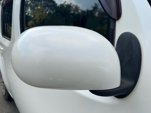 キューブ １５Ｘ　Ｖセレクション　ユーザー様買取車　ナビ　ＴＶ　Ｂｌｕｅｔｏｏｔｈ　スマートキー２本　プッシュスタート　オートエアコン　ＥＴＣ　衝突安全ボディ　車検２年付き　盗難防止システム　運転席助手席エアバック　　パワーウインドウ（54枚目）