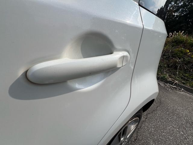 キューブ １５Ｘ　Ｖセレクション　ユーザー様買取車　ナビ　ＴＶ　Ｂｌｕｅｔｏｏｔｈ　スマートキー２本　プッシュスタート　オートエアコン　ＥＴＣ　衝突安全ボディ　車検２年付き　盗難防止システム　運転席助手席エアバック　　パワーウインドウ（61枚目）