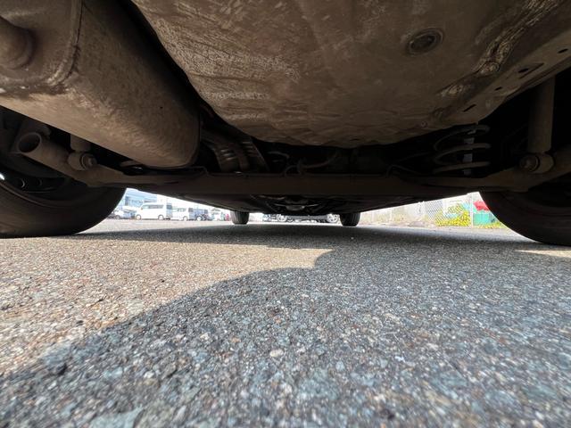 キューブ １５Ｘ　Ｖセレクション　ユーザー様買取車　ナビ　ＴＶ　Ｂｌｕｅｔｏｏｔｈ　スマートキー２本　プッシュスタート　オートエアコン　ＥＴＣ　衝突安全ボディ　車検２年付き　盗難防止システム　運転席助手席エアバック　　パワーウインドウ（68枚目）