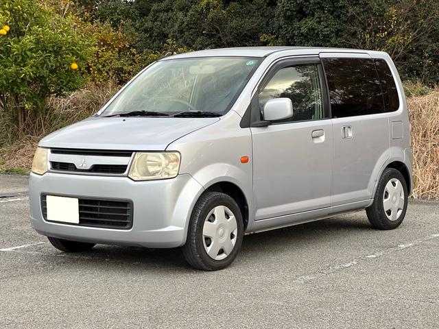 eKワゴン MS ユーザー様買取車 車検令和8年7月 走行距離111700キロ エアコン CD FM AM ETC ドアバイザー 運転席助手席エアバック パワーステアリング ベンチシート フルフラット 衝突安全ボディ(5枚目)