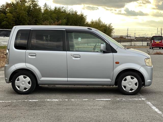 eKワゴン MS ユーザー様買取車 車検令和8年7月 走行距離111700キロ エアコン CD FM AM ETC ドアバイザー 運転席助手席エアバック パワーステアリング ベンチシート フルフラット 衝突安全ボディ(9枚目)