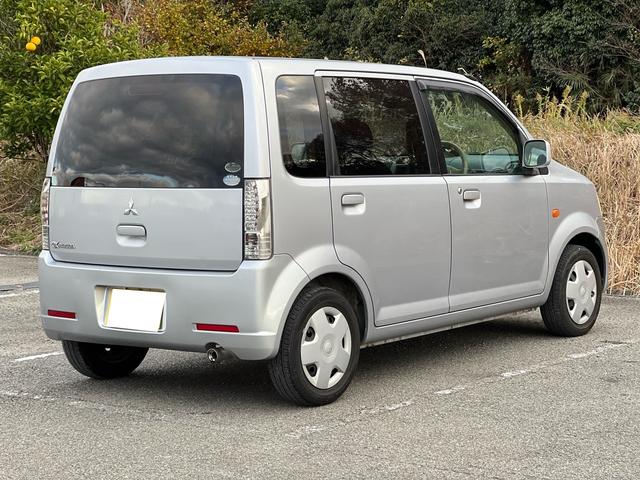 eKワゴン MS ユーザー様買取車 車検令和8年7月 走行距離111700キロ エアコン CD FM AM ETC ドアバイザー 運転席助手席エアバック パワーステアリング ベンチシート フルフラット 衝突安全ボディ(12枚目)
