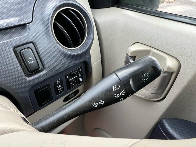 eKワゴン MS ユーザー様買取車 車検令和8年7月 走行距離111700キロ エアコン CD FM AM ETC ドアバイザー 運転席助手席エアバック パワーステアリング ベンチシート フルフラット 衝突安全ボディ(17枚目)