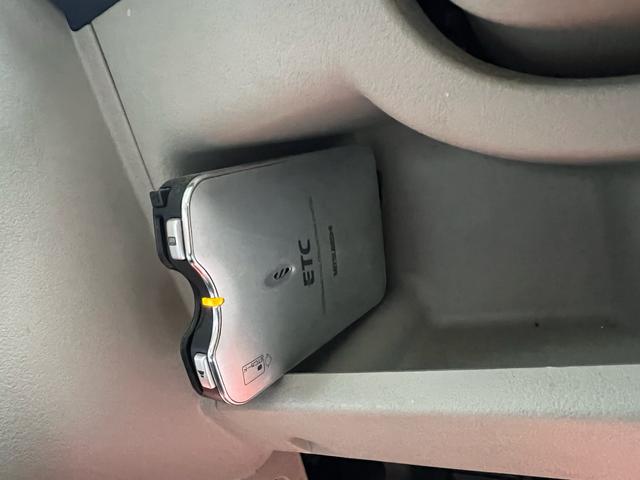 eKワゴン MS ユーザー様買取車 車検令和8年7月 走行距離111700キロ エアコン CD FM AM ETC ドアバイザー 運転席助手席エアバック パワーステアリング ベンチシート フルフラット 衝突安全ボディ(22枚目)