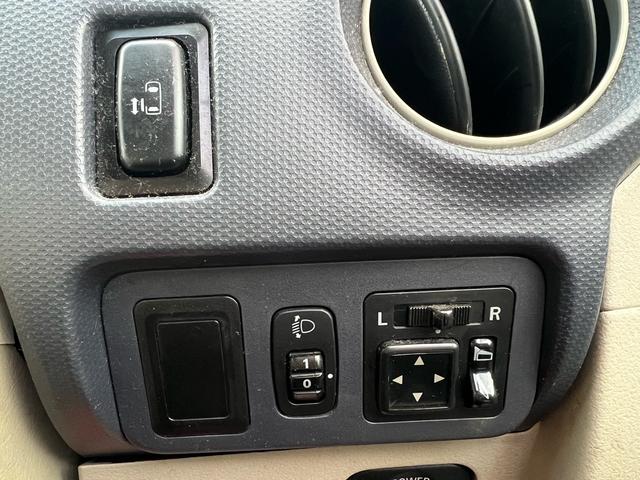 eKワゴン MS ユーザー様買取車 車検令和8年7月 走行距離111700キロ エアコン CD FM AM ETC ドアバイザー 運転席助手席エアバック パワーステアリング ベンチシート フルフラット 衝突安全ボディ(23枚目)