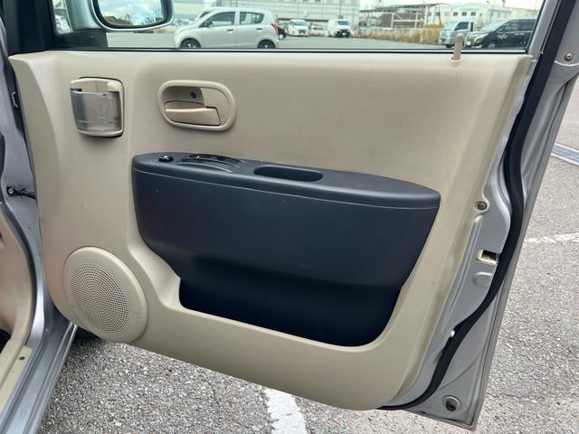 eKワゴン MS ユーザー様買取車 車検令和8年7月 走行距離111700キロ エアコン CD FM AM ETC ドアバイザー 運転席助手席エアバック パワーステアリング ベンチシート フルフラット 衝突安全ボディ(62枚目)