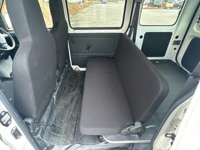 ハイゼットカーゴ DX SAIII ユーザー様買取 キーレスエントリー アイドリングストップ ETC オートハイビーム AM FM パワーステアリング パワーウインドウ 4WD ドライブレコーダー エアコン AT ドアバイザー(36枚目)