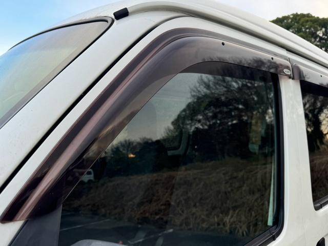 ハイゼットカーゴ DX SAIII ユーザー様買取 キーレスエントリー アイドリングストップ ETC オートハイビーム AM FM パワーステアリング パワーウインドウ 4WD ドライブレコーダー エアコン AT ドアバイザー(67枚目)