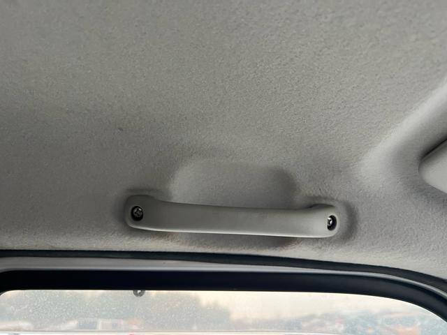 エブリイワゴン JP ユーザー様買取車 車検2年付き フルフラット 衝突安全ボディ 盗難防止システム 運転席助手席エアバック ABS パワーステアリング パワーウインドウ CD FM AM ABS ドアバイザー(77枚目)