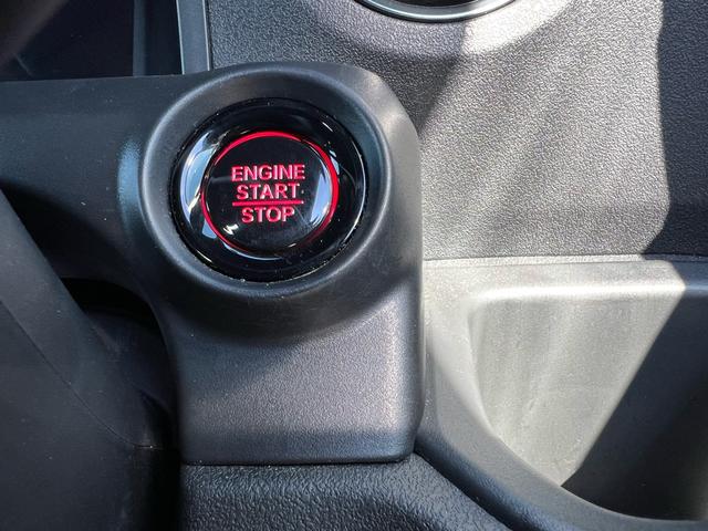 Ｎ－ＢＯＸカスタム ベースグレード　ユーザー様買取　Ｂｌｕｅｔｏｏｔｈ　バックカメラ　スマートキー２本　衝突被害軽減システム　レーンアシスト　頸部衝撃緩和ヘッドレスト　シートヒーター　オートマチックハイビーム　クリアランスソナー　ＥＴＣ（28枚目）