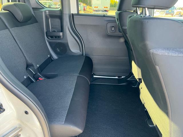 Ｎ－ＢＯＸカスタム ベースグレード　ユーザー様買取　Ｂｌｕｅｔｏｏｔｈ　バックカメラ　スマートキー２本　衝突被害軽減システム　レーンアシスト　頸部衝撃緩和ヘッドレスト　シートヒーター　オートマチックハイビーム　クリアランスソナー　ＥＴＣ（32枚目）