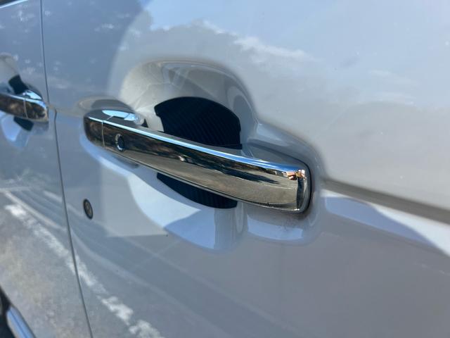 Ｎ－ＢＯＸカスタム ベースグレード　ユーザー様買取　Ｂｌｕｅｔｏｏｔｈ　バックカメラ　スマートキー２本　衝突被害軽減システム　レーンアシスト　頸部衝撃緩和ヘッドレスト　シートヒーター　オートマチックハイビーム　クリアランスソナー　ＥＴＣ（62枚目）