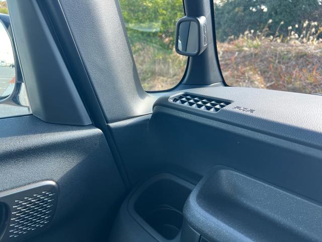 Ｎ－ＢＯＸカスタム ベースグレード　ユーザー様買取　Ｂｌｕｅｔｏｏｔｈ　バックカメラ　スマートキー２本　衝突被害軽減システム　レーンアシスト　頸部衝撃緩和ヘッドレスト　シートヒーター　オートマチックハイビーム　クリアランスソナー　ＥＴＣ（70枚目）