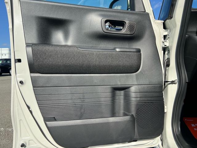 Ｎ－ＢＯＸカスタム ベースグレード　ユーザー様買取　Ｂｌｕｅｔｏｏｔｈ　バックカメラ　スマートキー２本　衝突被害軽減システム　レーンアシスト　頸部衝撃緩和ヘッドレスト　シートヒーター　オートマチックハイビーム　クリアランスソナー　ＥＴＣ（72枚目）