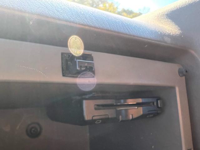 タイタンダッシュ 　ユーザー様買取車　ＥＴＣ　エアコン　パワーウインドウ　パワーステアリング　ドアバイザー　最大積載量１５００ｋｇ　走行距離９６１００キロ　車検令和８年２月　５ＭＴ　ＡＭ　ＦＭ　２０００ＣＣ　エアバック（23枚目）