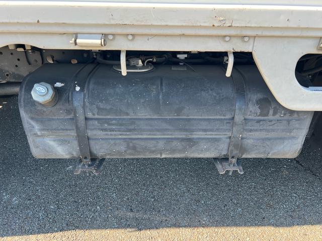 タイタンダッシュ 　ユーザー様買取車　ＥＴＣ　エアコン　パワーウインドウ　パワーステアリング　ドアバイザー　最大積載量１５００ｋｇ　走行距離９６１００キロ　車検令和８年２月　５ＭＴ　ＡＭ　ＦＭ　２０００ＣＣ　エアバック（50枚目）