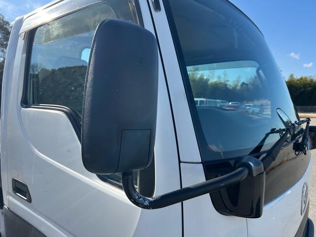 タイタンダッシュ 　ユーザー様買取車　ＥＴＣ　エアコン　パワーウインドウ　パワーステアリング　ドアバイザー　最大積載量１５００ｋｇ　走行距離９６１００キロ　車検令和８年２月　５ＭＴ　ＡＭ　ＦＭ　２０００ＣＣ　エアバック（58枚目）