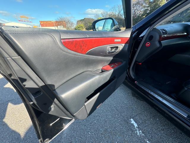 ＬＳ ＬＳ４６０Ｌ　バージョンＵＺ　ロング　ＨＤＤナビ　フルセグ　Ｂカメラ　ＢＴオーディオ　後席モニター　マッサージ機　本革シート　サンルーフ　ＥＴＣ　クルコン　ＬＫＡ　ナイトビュー　スマートキー　プッシュスタート　１８インチＡＷ（68枚目）